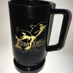 Vintage 1986 black gold sea world mug mcm